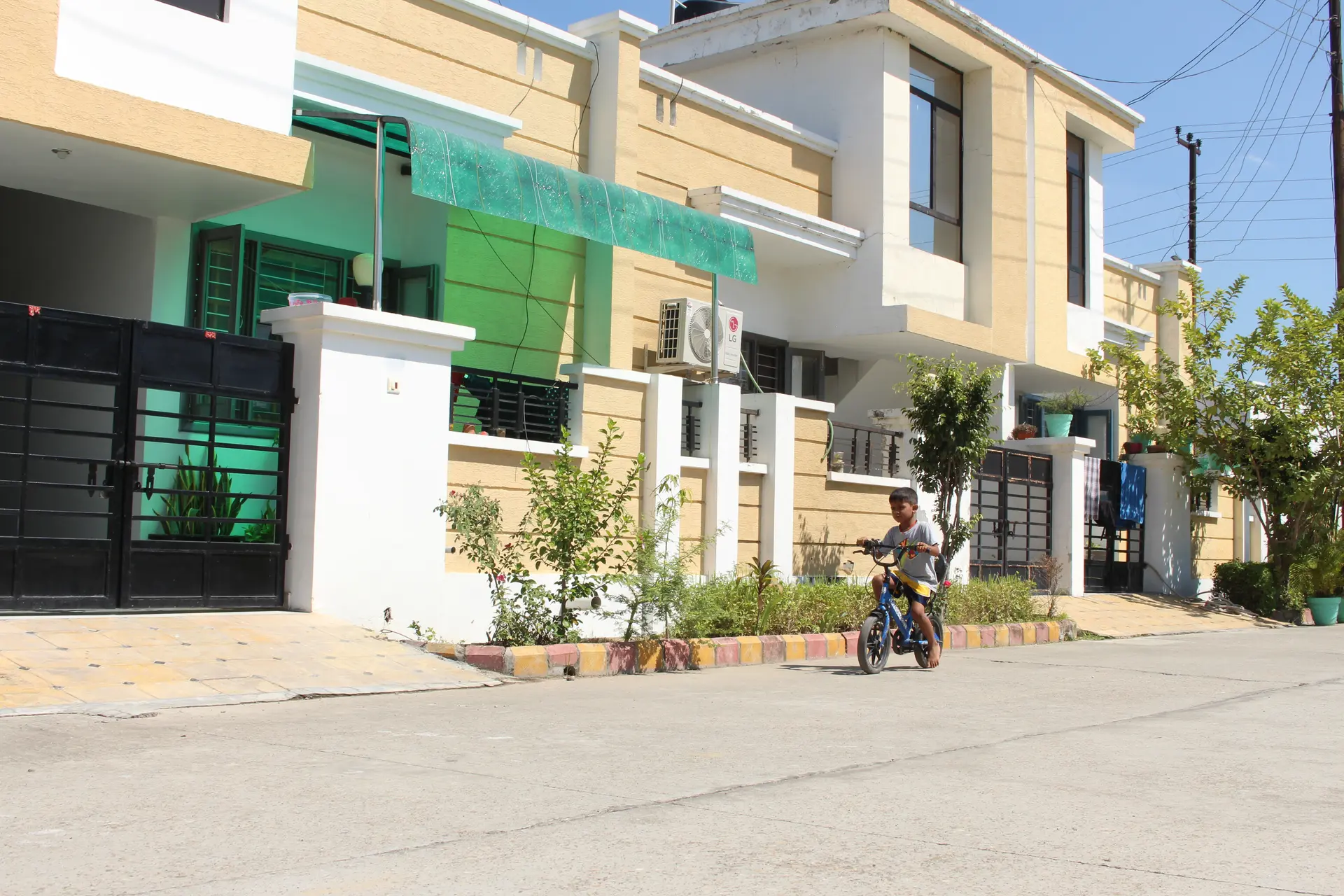 Exterior Image 31: Prakash County