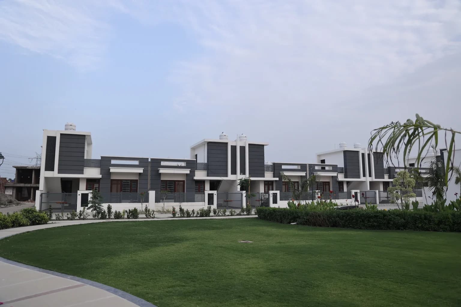 Exterior Image 6: Prakash Nilayam